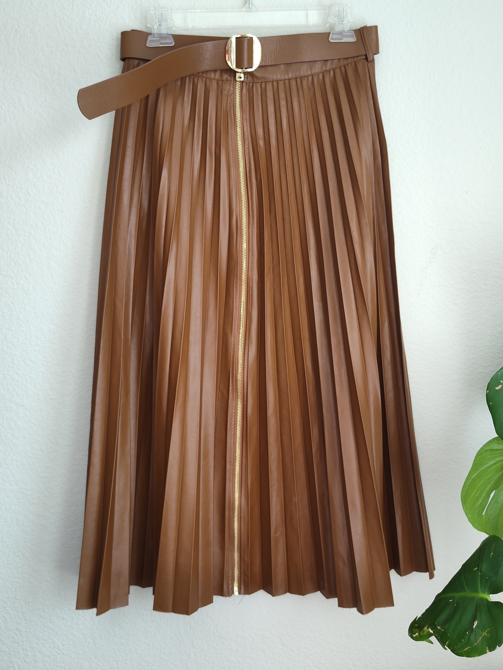 💞 BLOGGER'S FAVE! Zara Belted Faux Leather Pleated Midi Skirt Size SMALL